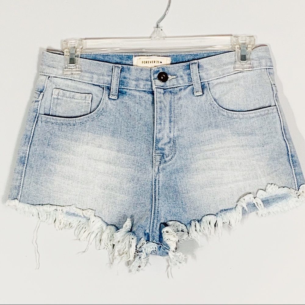 Forever 21 | Light Wash Distressed Denim Shorts | Sz 25